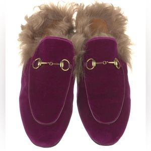 GUCCI
Horsebit Accent Velvet Mules
